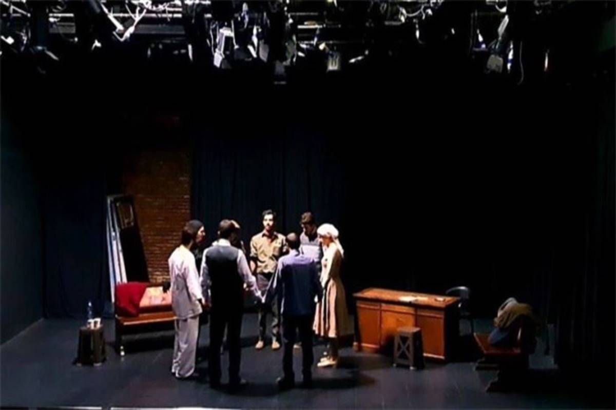 اجرای «صالحان» در پردیس تئاتر شهرزاد