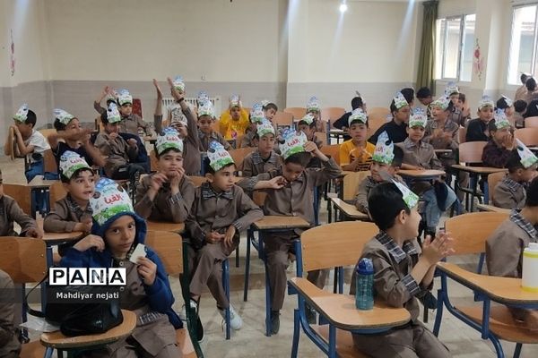 جشن الفبا در دبستان محمدباقر صدر رودهن