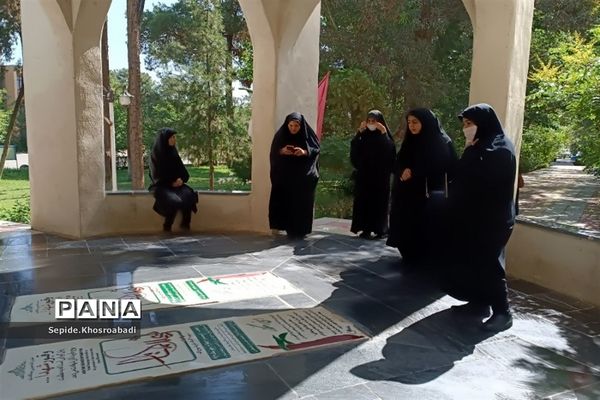 زیارت قبور شهدای گمنام پاکدشت