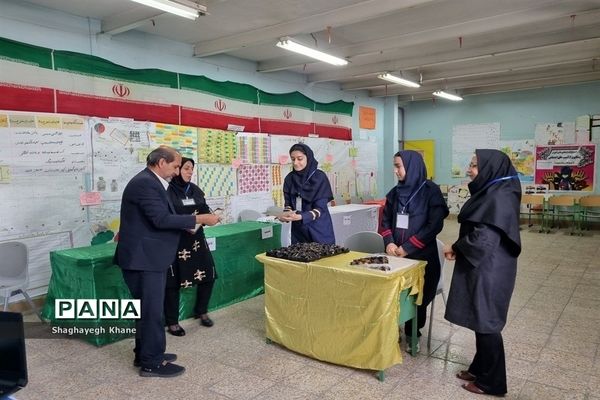 ‌جشنواره خوارزمی در مدرسه مهربانان ملارد