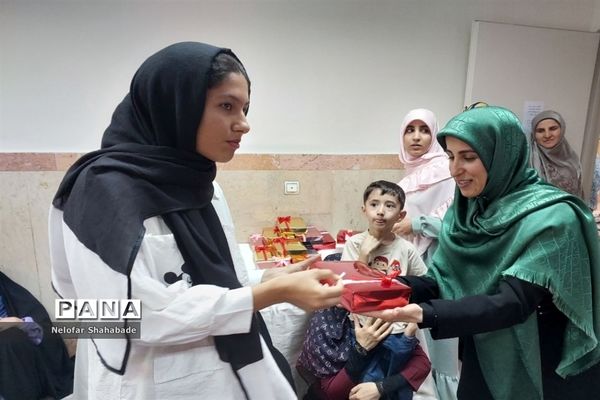 جشن روز دختر در حوزه علمیه خواهران ملارد