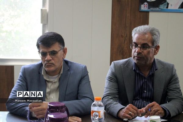 نشست هم‌اندیشی معاونان پرورشی و تربیت‌بدنی شهرستان‌ها و مناطق استان بوشهر