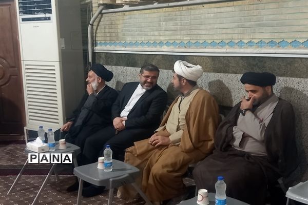 حضور وزیر فرهنگ و ارشاد اسلامی در مسجد احباب الحسین(ع)