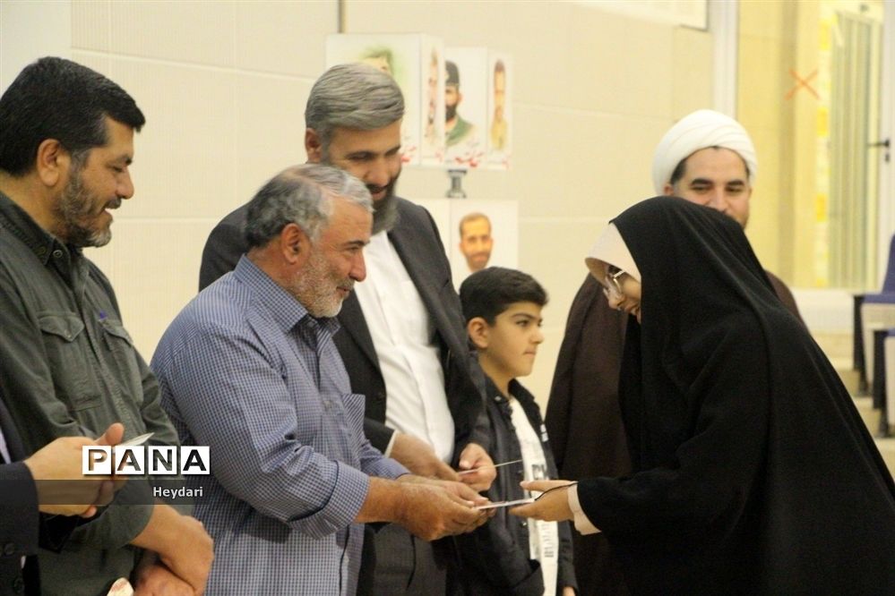 آیین اختتامیه راهیان نور دانش‌آموزی در استان اصفهان