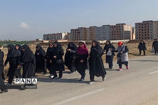 پیاده‌روی به‌مناسبت هفته سازمان دانش‌آموزی شهرستان بجنورد