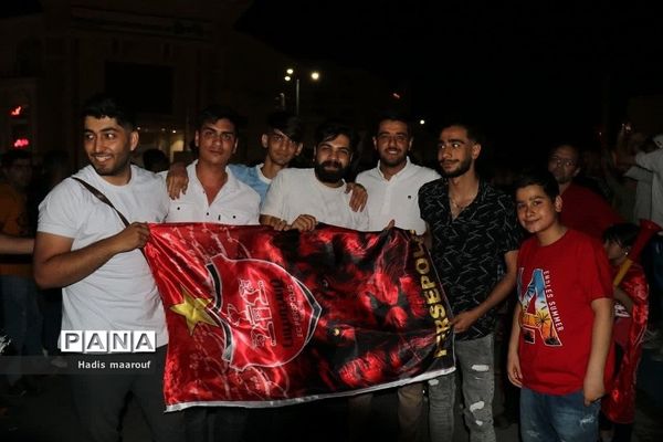 شور و شوق مردم نسیم‌شهر بعد از برد تیم پرسپولیس در لیگ برتر ایران