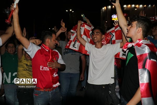 شور و شوق مردم نسیم‌شهر بعد از برد تیم پرسپولیس در لیگ برتر ایران
