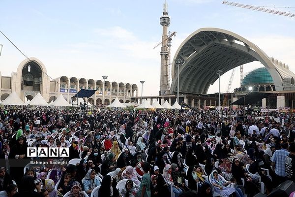 جشن بزرگ «دختر ماه »