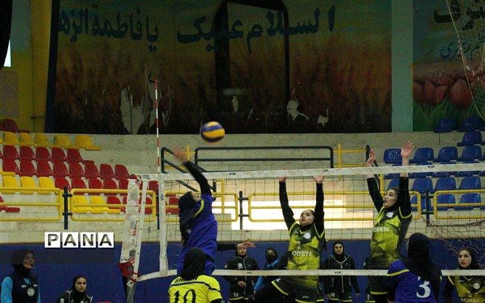 تیم‌های برتر بانوان معلم والیبالیست و بسکتبالیست استان فارس معرفی شدند