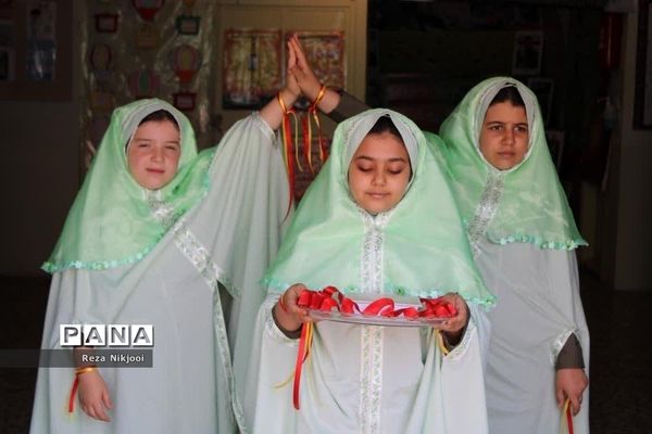 آیین یادبود خیر مدرسه‌ساز‌ حاج علی اکبر واعظی در ناحیه یک بهارستان