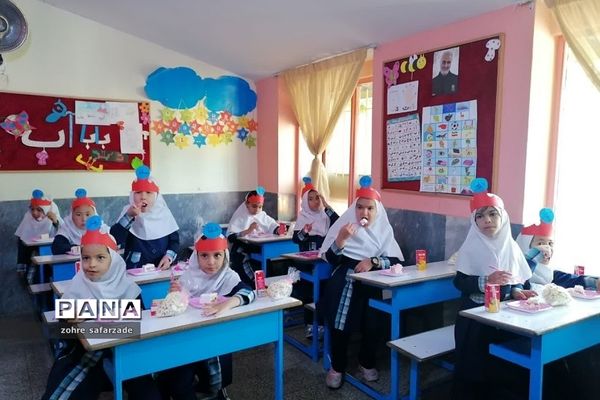 جشن الفبا کلاس اولی‌ها و فارغ‌التحصیلی کلاس ششمی‌ها در دبستان شهدای کریتون رودهن