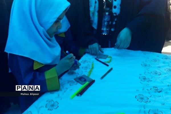 برگزاری جشن روز دختر در سالن ورزشی هفت تیر شهرستان قرچک