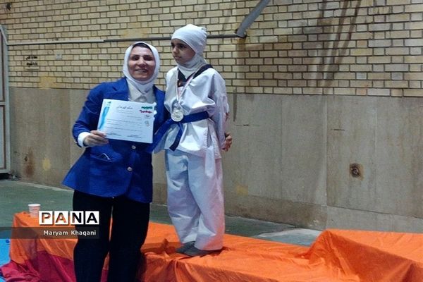 برگزاری مسابقات قهرمانی تکواندو دختران شهر شیراز
