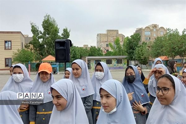 مراسم روز دختر در مدرسه دخترانه ریحانه‌النبی شهرستان قرچک‌