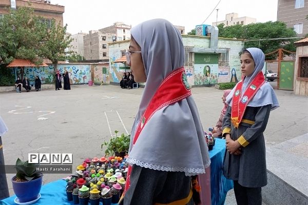 مراسم روز دختر در مدرسه دخترانه ریحانه‌النبی شهرستان قرچک‌