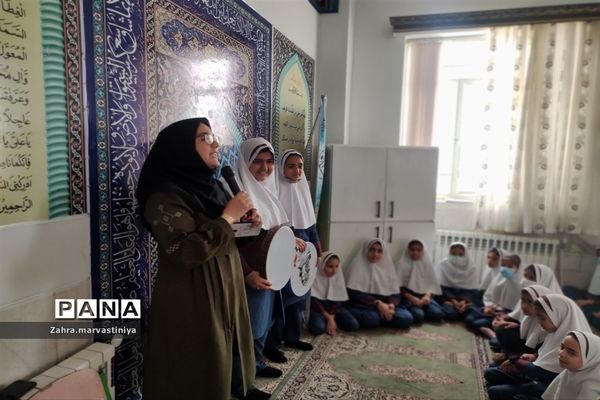 برپایی صبحگاه عصمت و جشن روز دختر در دبستان زکیه مروست