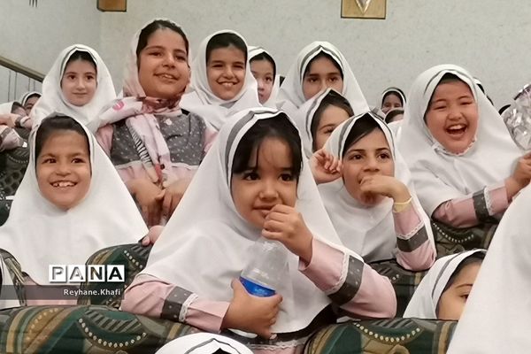اجرای تئاتر لینالونا به‌مناسبت روز دختر