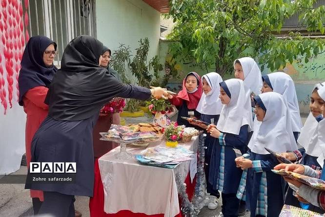 جشن روز دختر در مدارس رودهن