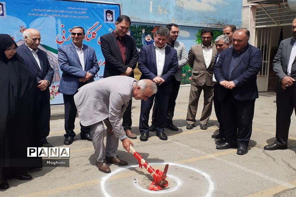 مراسم کلنگ‌زنی دبستان خیرساز شهید مفتح منطقه ۱۳