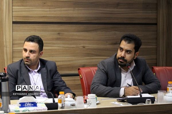 نشست هم‌اندیشی ستاد اوقات فراغت تابستان ۱۴۰۲ در ‌آموزش و پرورش شهرستان‌های تهران