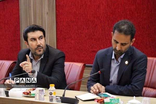 نشست هم‌اندیشی ستاد اوقات فراغت تابستان ۱۴۰۲ در ‌آموزش و پرورش شهرستان‌های تهران