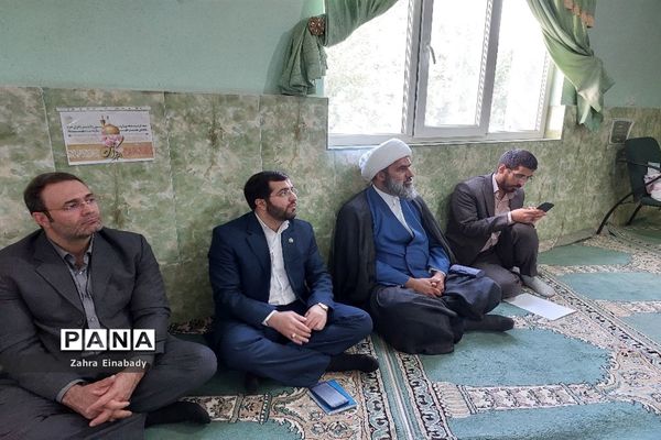مراسم تقدیر از دانش‌آموزان فعال فرهنگی در ملارد