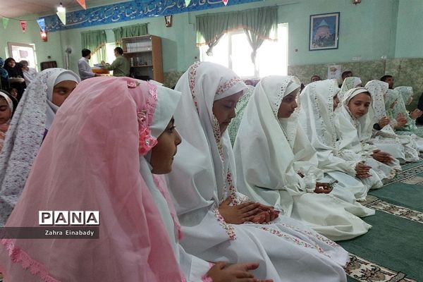 مراسم تقدیر از دانش‌آموزان فعال فرهنگی در ملارد