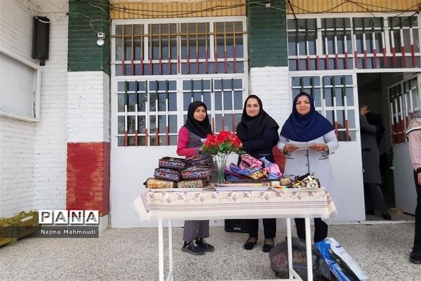 برپایی طرح صبحگاه عصمت در دبستان آیت الله غفاری خاتم