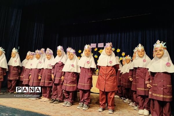 جشن الفبا در دبستان حضرت زهرا(س) یک رودهن