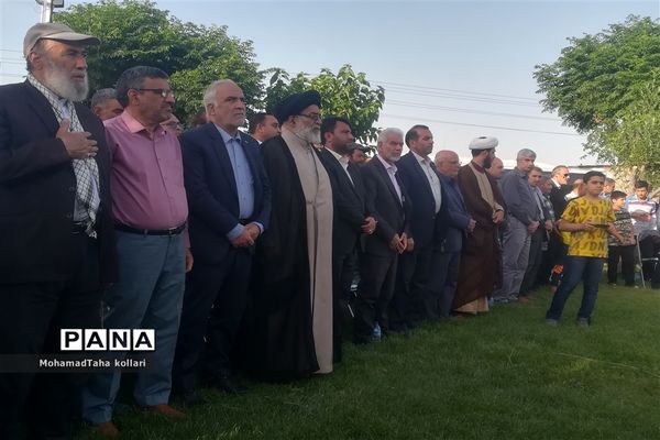آیین اهتزاز پرچم مطهر حرم رضوی در ورامین