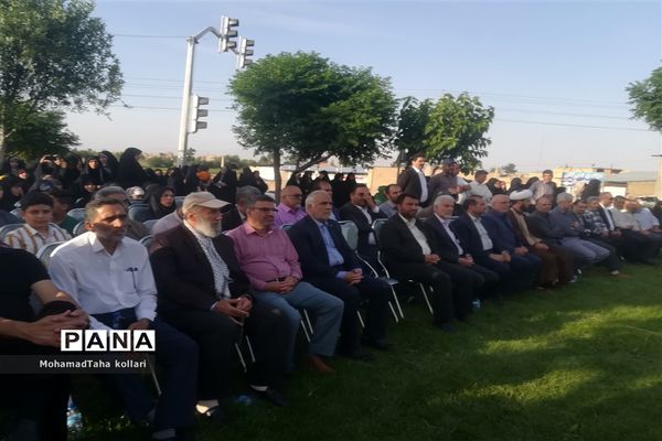 آیین اهتزاز پرچم مطهر حرم رضوی در ورامین