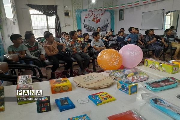 برگزاری جشن دهه کرامت و اختتامیه کلاس‌های دارالقرآن مرحوم حیدری خلیل‌آباد