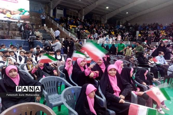جشن بزرگ خانوادگی دهه کرامت