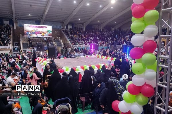 جشن بزرگ خانوادگی دهه کرامت