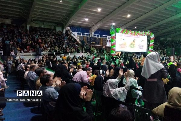 جشن بزرگ خانوادگی دهه کرامت