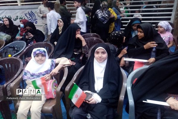 جشن بزرگ خانوادگی دهه کرامت