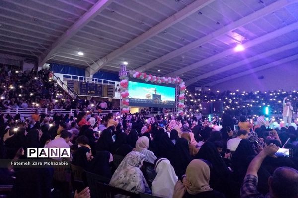 جشن بزرگ خانوادگی دهه کرامت