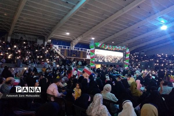 جشن بزرگ خانوادگی دهه کرامت