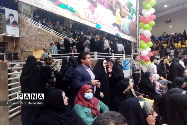 جشن بزرگ خانوادگی دهه کرامت