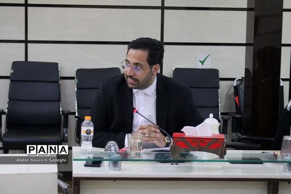 جلسه شورای رفاهی و بهداشتی اداره‌کل آموزش و پرورش استان بوشهر