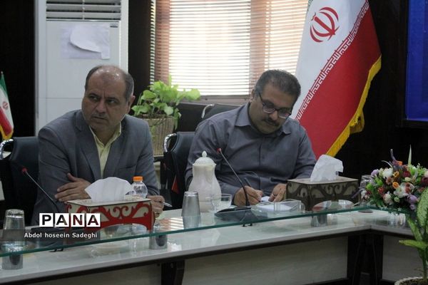 جلسه شورای رفاهی و بهداشتی اداره‌کل آموزش و پرورش استان بوشهر