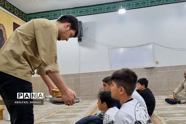 اردوی آموزشی دانش‌آموزان در حوزه علمیه امام صادق(ع)