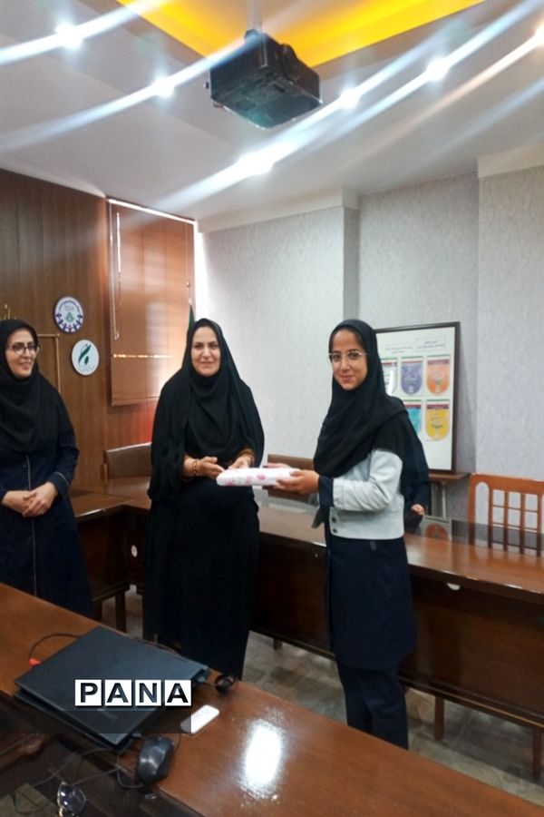 تقدیر از دانش‌آموزخبرنگاران استان زنجان