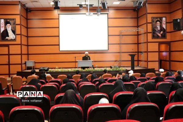 برگزاری اولین روز از دومین دوره مهندسی فرهنگی در سالن سجادیه