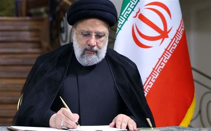 رئیس‌جمهوری احمدیان را به سمت دبیر شورای‌عالی امنیت ملی منصوب کرد