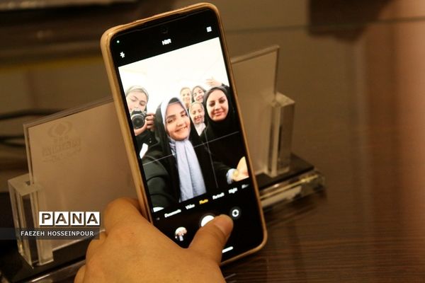 حضور دانش‌آموز خبرنگاران در تحریریه خبرگزاری پانا به مناسبت سالروز تأسیس این خبرگزاری