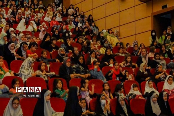 جشن بزرگ «خیلی دخترونه» با هدف تکریم دختران