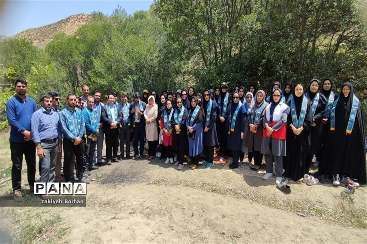 کوهنوردی همکاران فرهنگی شهرستان راز و جرگلان