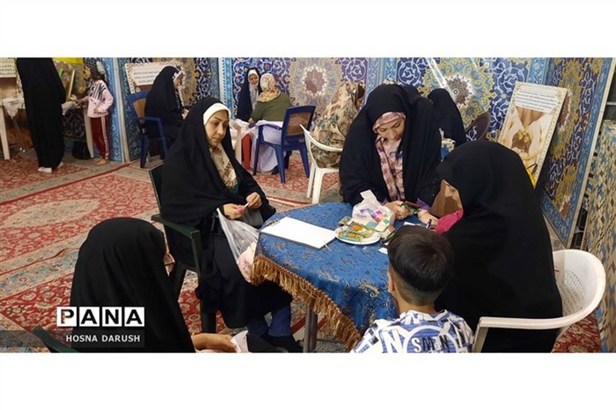 کافه گفتگو معلمان مهدوی مشهد در حرم رضوی/فیلم