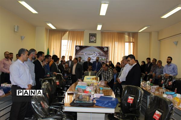 روز دوم گردهمایی معاونان پرورشی نواحی و مناطق استان اصفهان در سازمان دانش‌آموزی استان